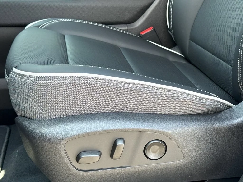 2026 GMC Sierra EV Elevation - Photo 20