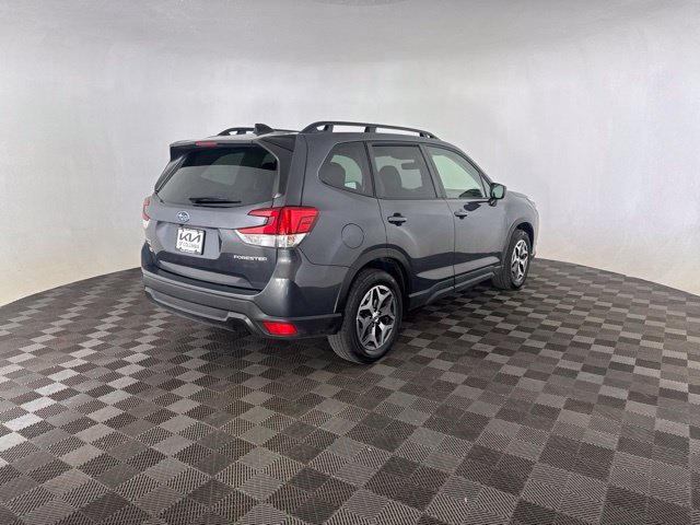 Used 2024 Gray Subaru Premium image 7