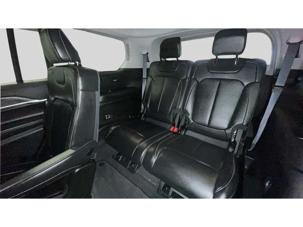 Used 2022 Ember Pearlcoat Jeep Limited image 15