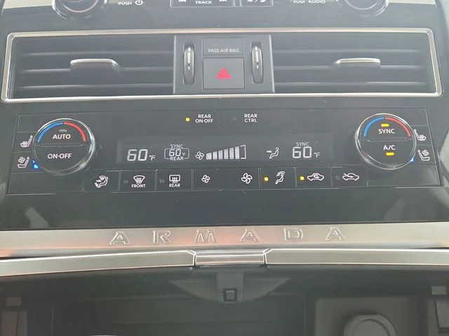Used 2024 White Nissan Platinum image 32