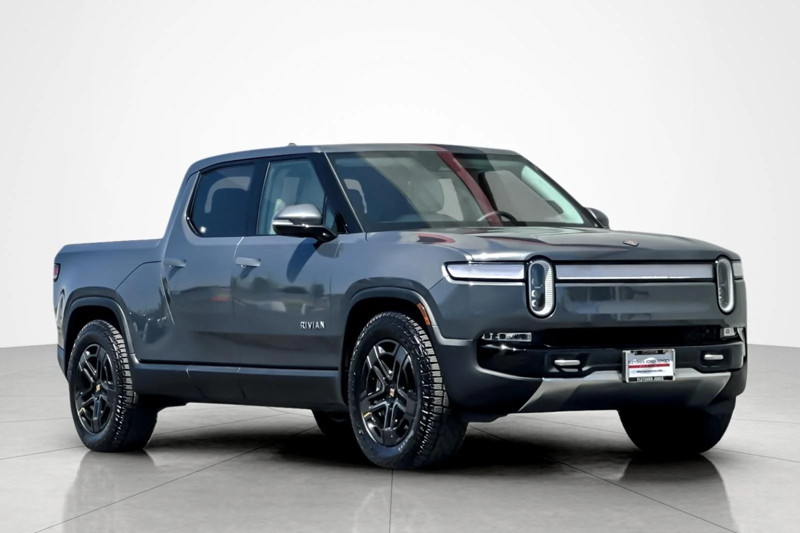 Used 2024 GRAY Rivian Adventure image 7