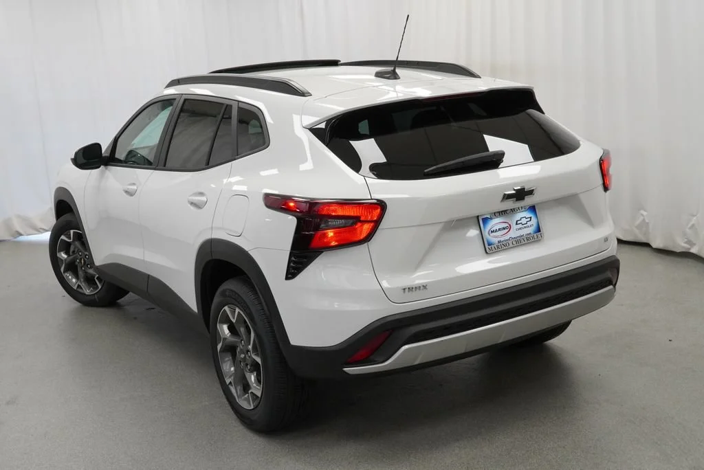 New 2026 Summit White Chevrolet LT image 37