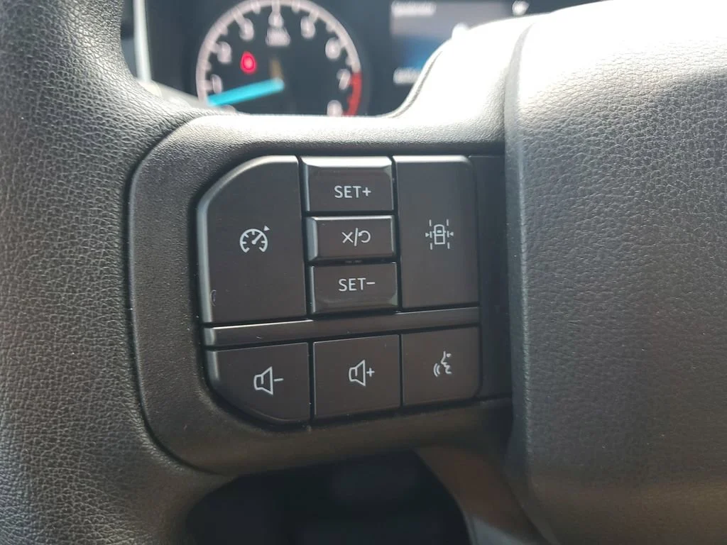 Used 2021 White Ford XL image 19