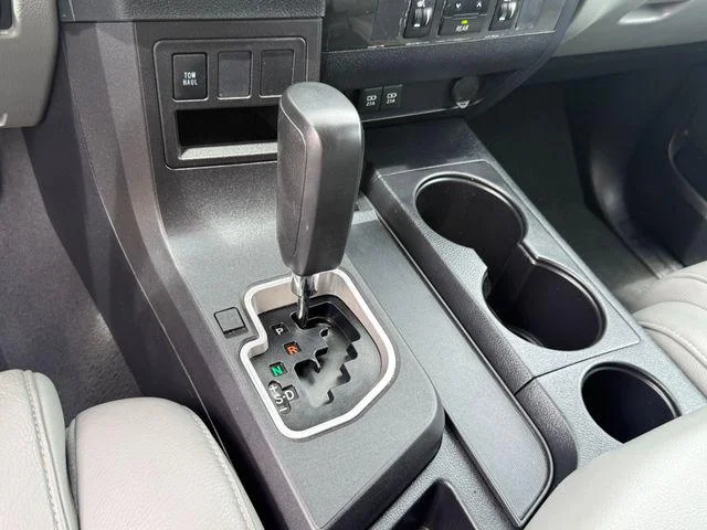Certified Used 2020 ICE CAP Toyota SR5 image 18