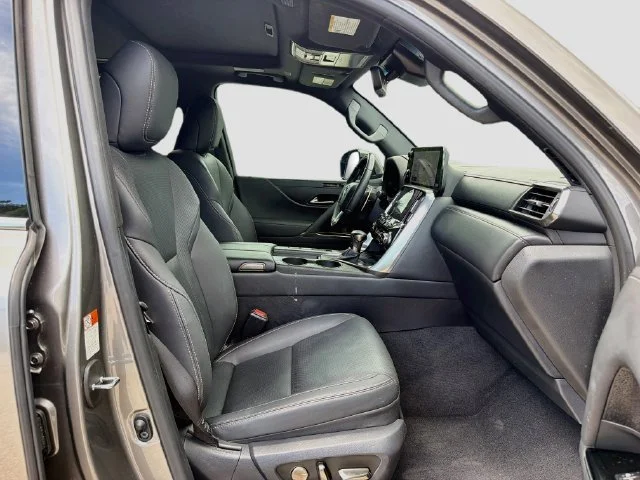 Used 2024 Manganese Luster Lexus LX 600 Luxury image 16