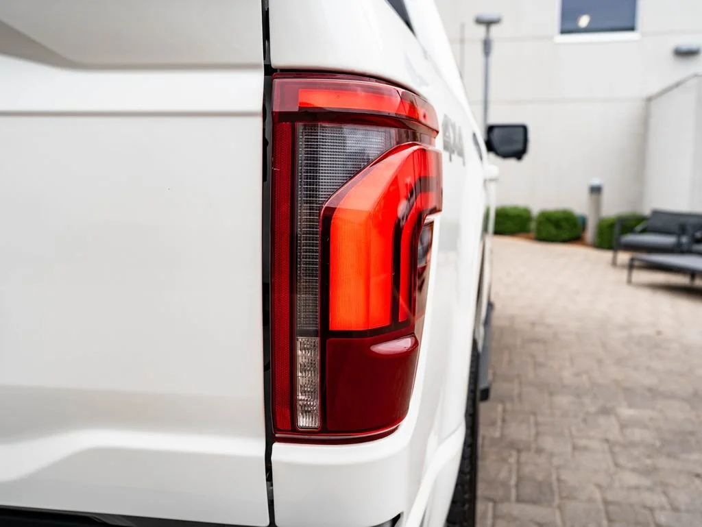 Used 2024 Star White Metallic Tri-Coat Ford LARIAT image 9