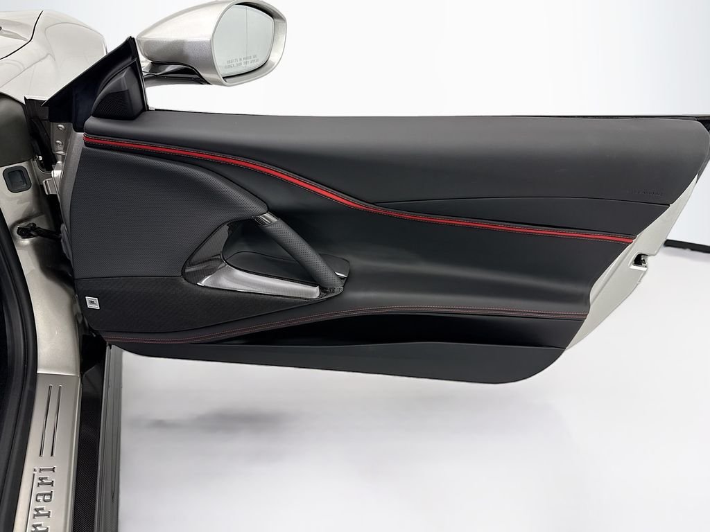 Used 2022  Ferrari Base image 30