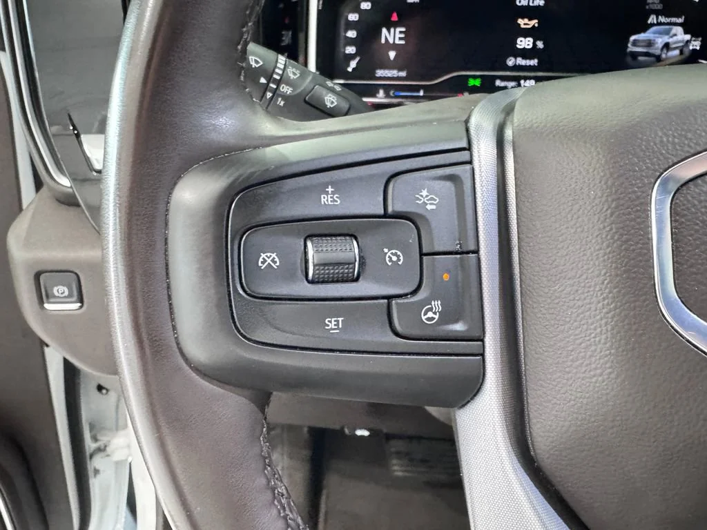 Certified Used 2025 Summit White GMC SLT image 18