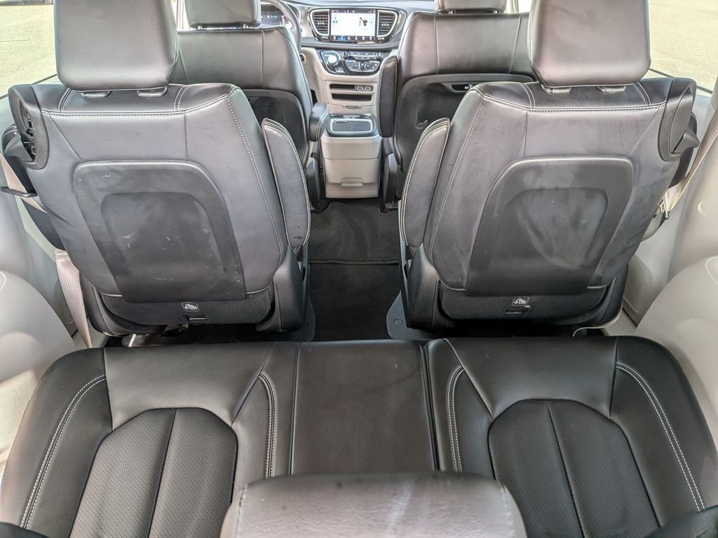 Used 2023 Gray Chrysler Touring L image 34