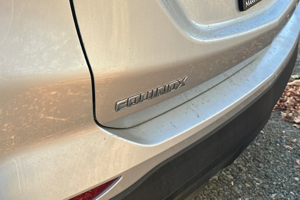 Used 2022 Silver Chevrolet LS image 8