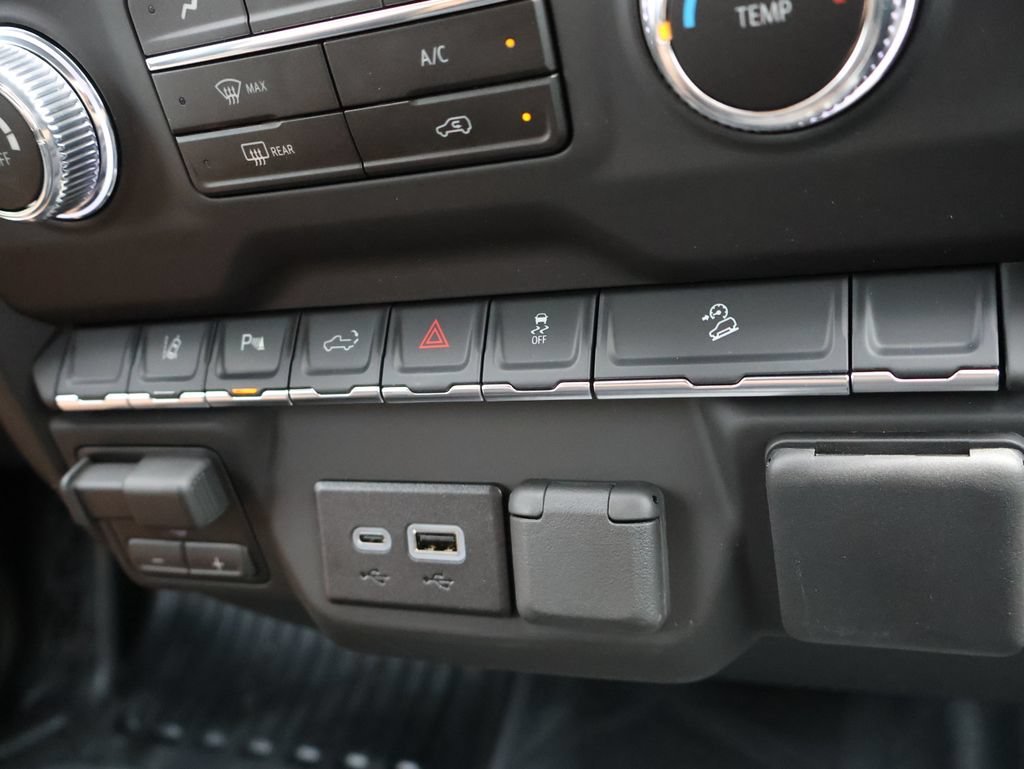 2026 GMC Sierra 3500HD Pro - Photo 31