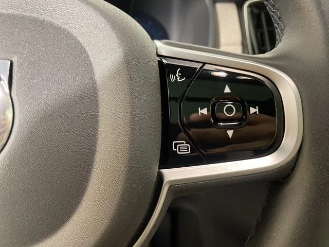 2025 Volvo XC90 Core - Photo 26