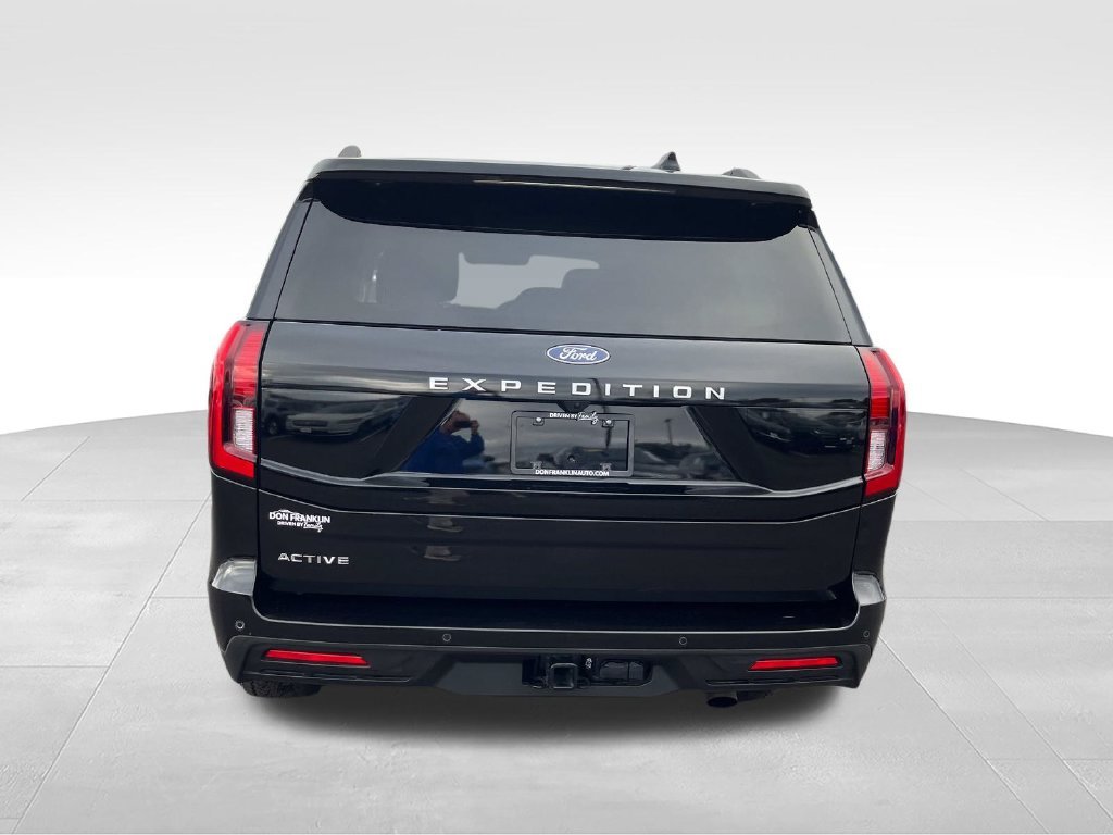 Used 2025 Black Ford Active image 4