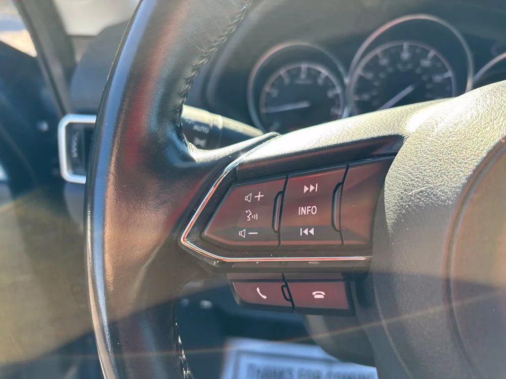 Used 2018 Blue Mazda Touring image 22