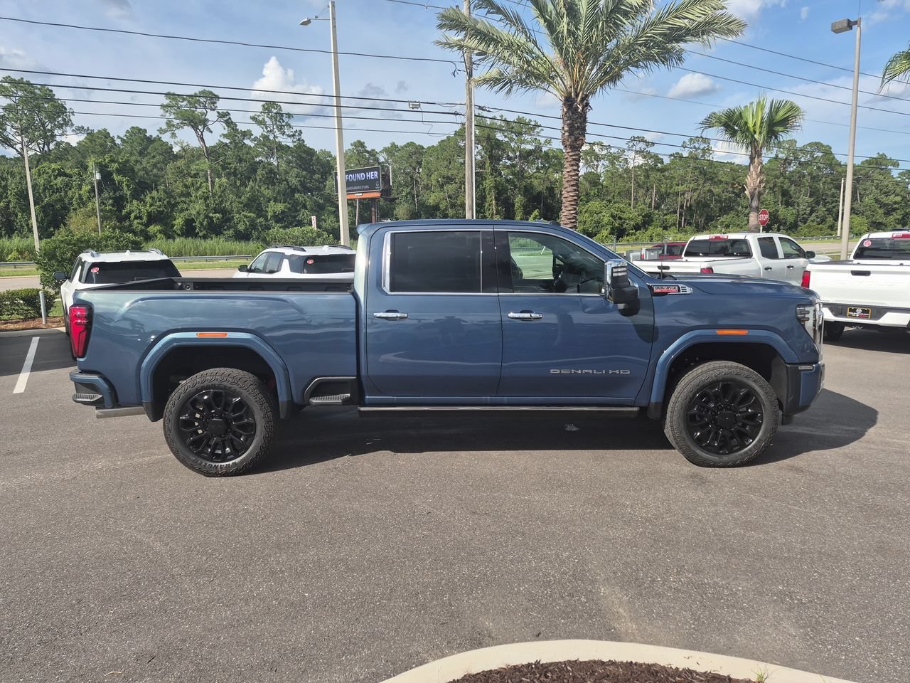 2026 GMC Sierra 2500HD Denali - Photo 9
