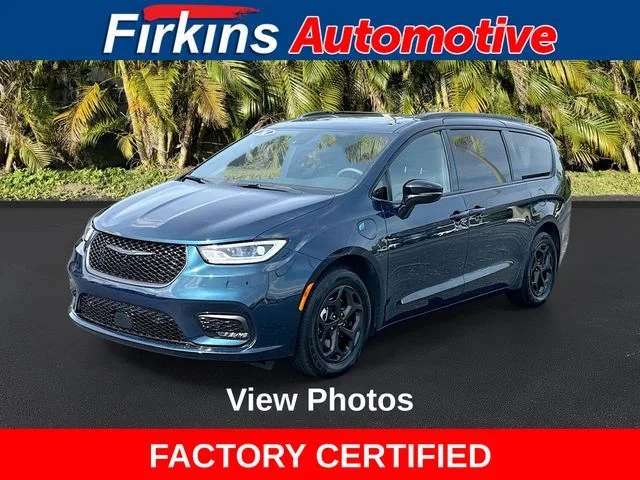 2024 Chrysler Pacifica Hybrid Select Premium S-Appearance PHEV's photo