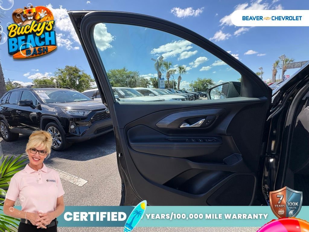 Used 2024 Ebony Twilight Metallic GMC SLE image 28