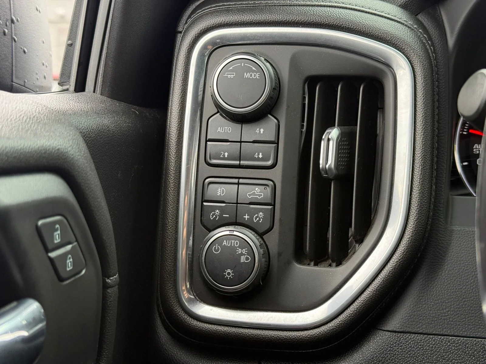 Used 2020 Blue Chevrolet LT Trail Boss image 25