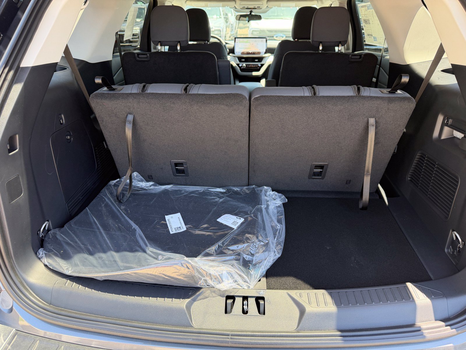 New 2026 Carbonized Gray Metallic Ford Active image 18