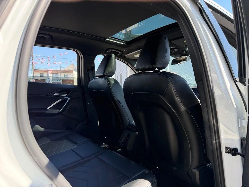 Used 2026 White BMW xDrive28i image 14