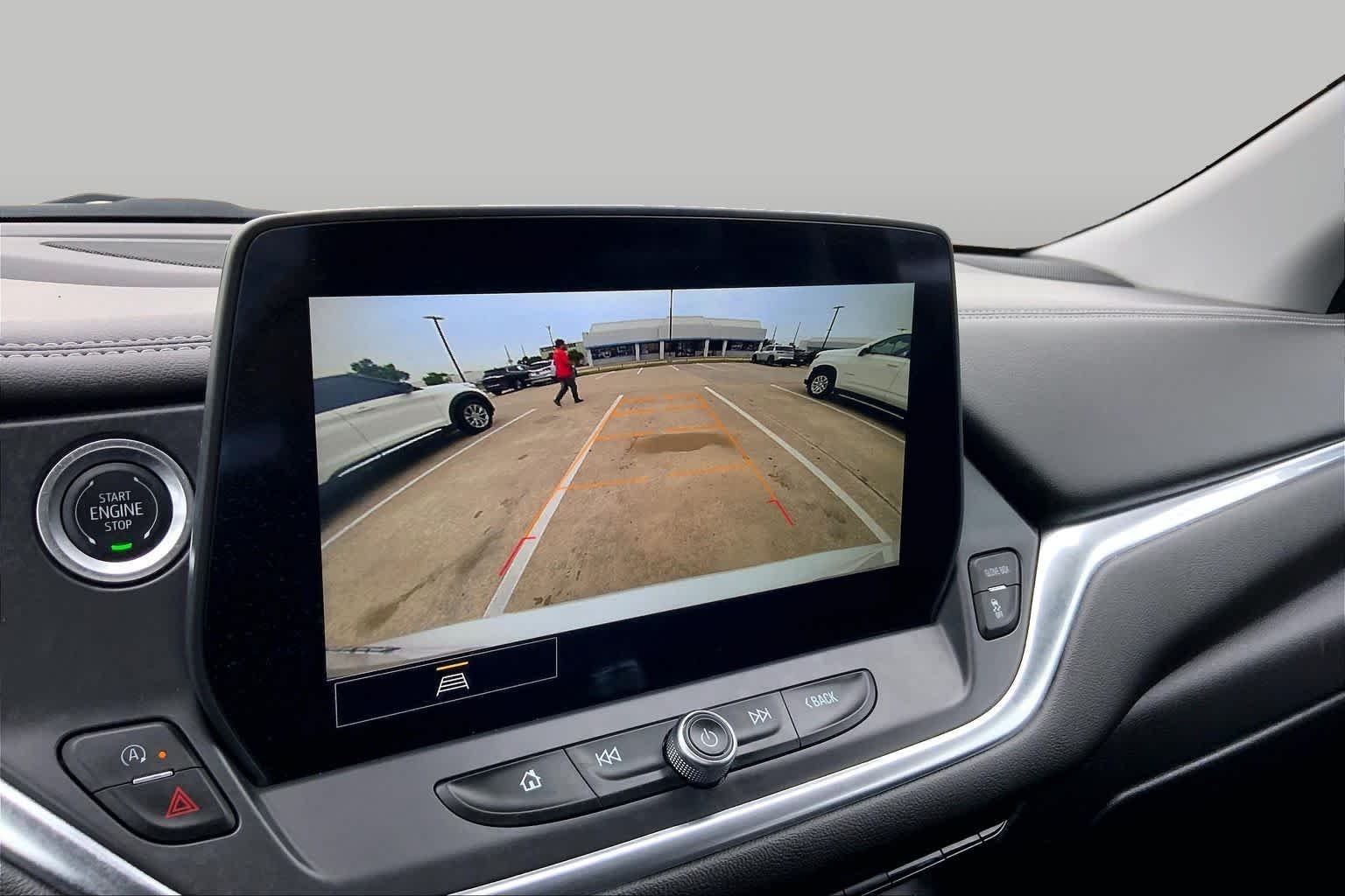 Used 2025 Summit White Chevrolet LT image 28