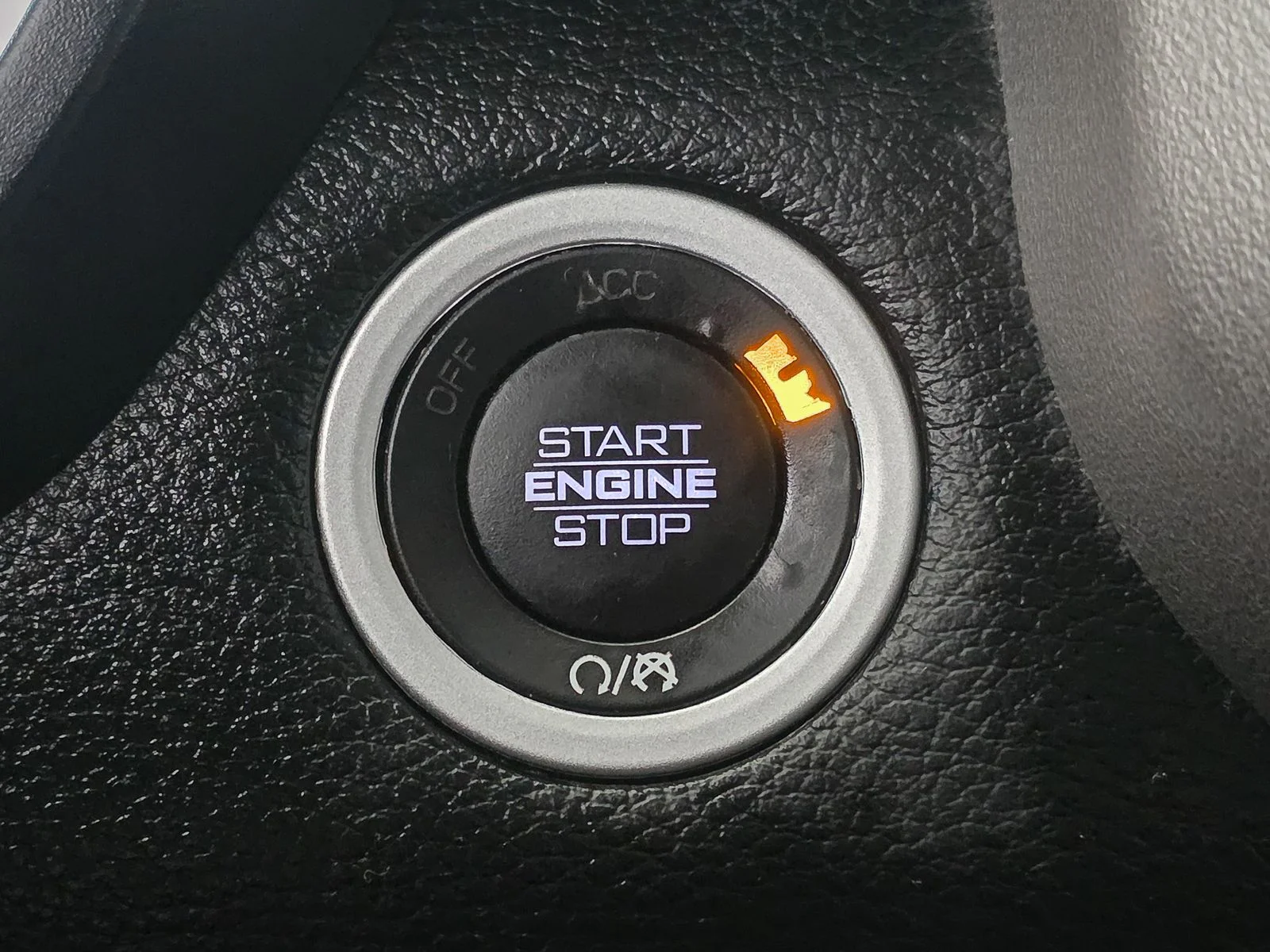 Certified Used 2021 Silver Ram Laramie image 39