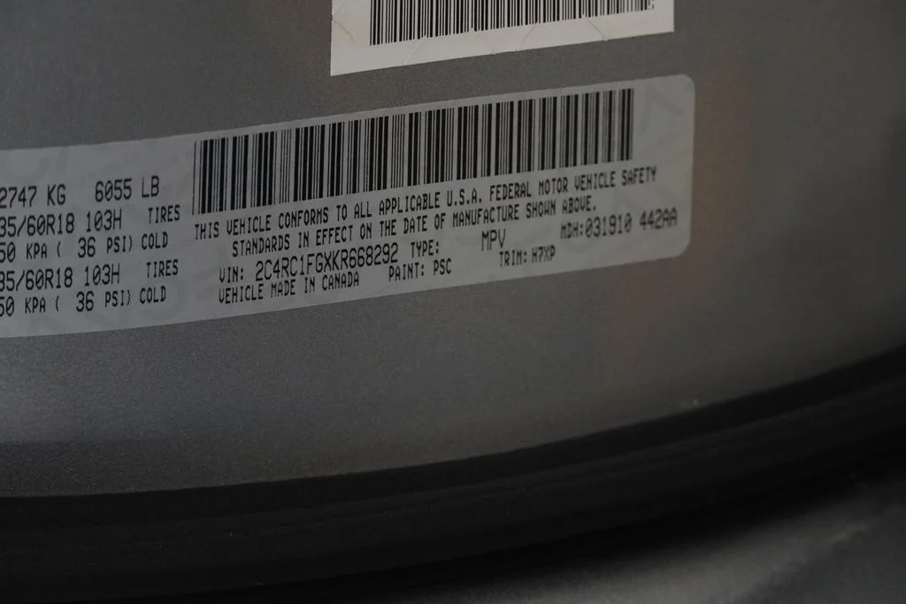 Used 2019 Silver Chrysler Touring Plus image 49