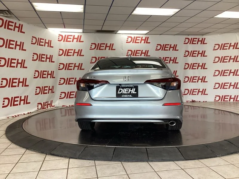 Used 2025  Honda Sport image 6