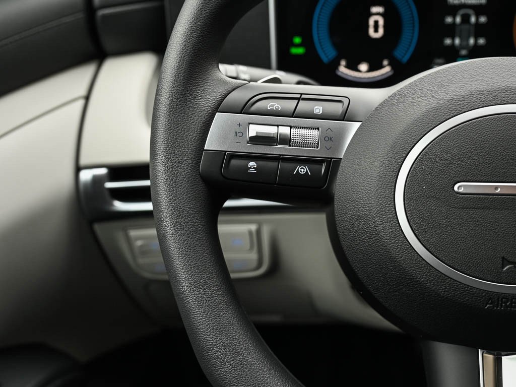 New 2026 Creamy White Pearl Hyundai SEL AWD image 21