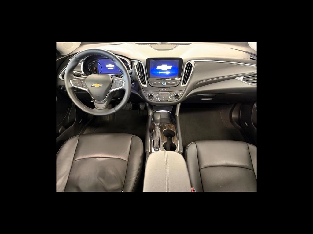 Used 2024 Gray Chevrolet LT image 13