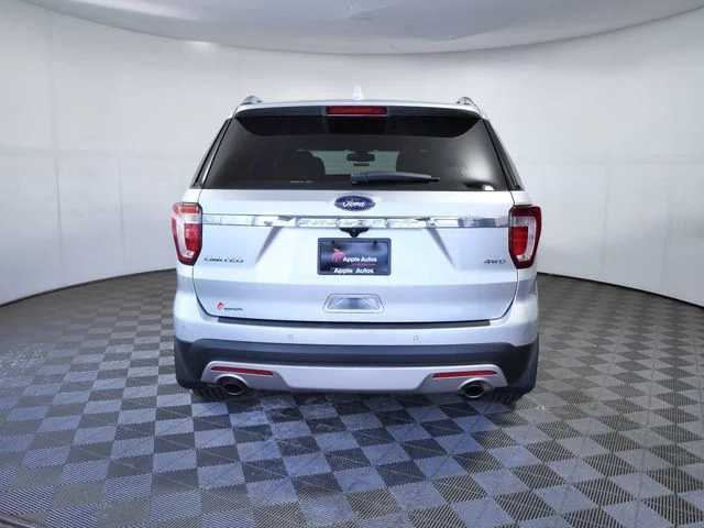 Used 2017 Silver Ford Limited image 7