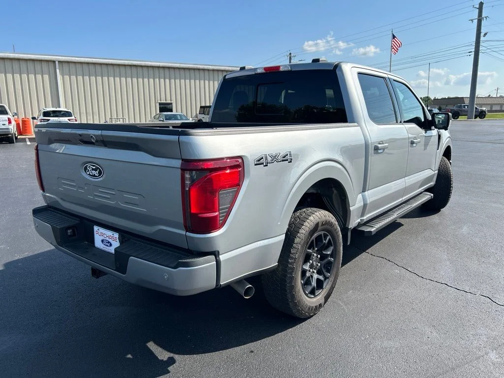 Used 2024 Silver Metallic Ford XLT image 8