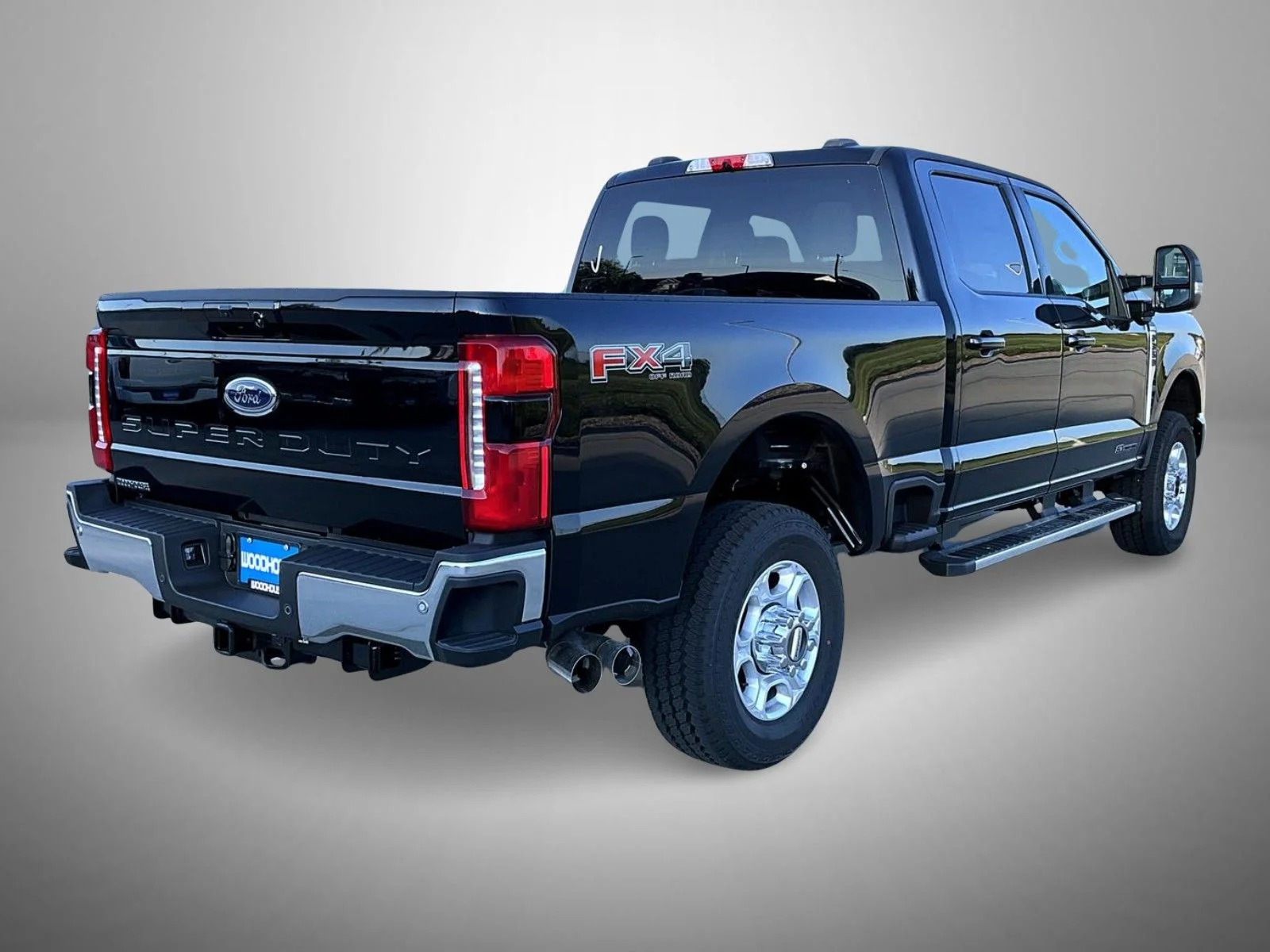 New 2026 Agate Black Metallic Ford XLT image 5