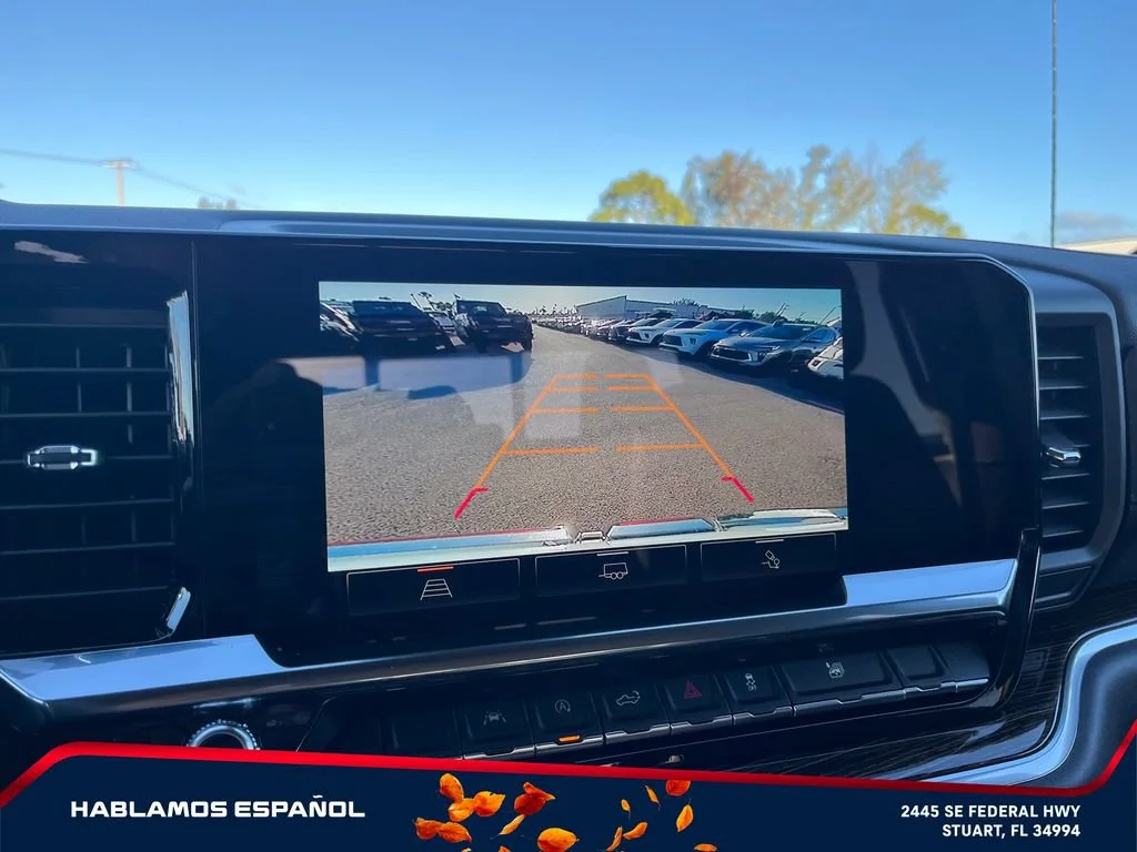 New 2026 Summit White GMC Elevation image 31