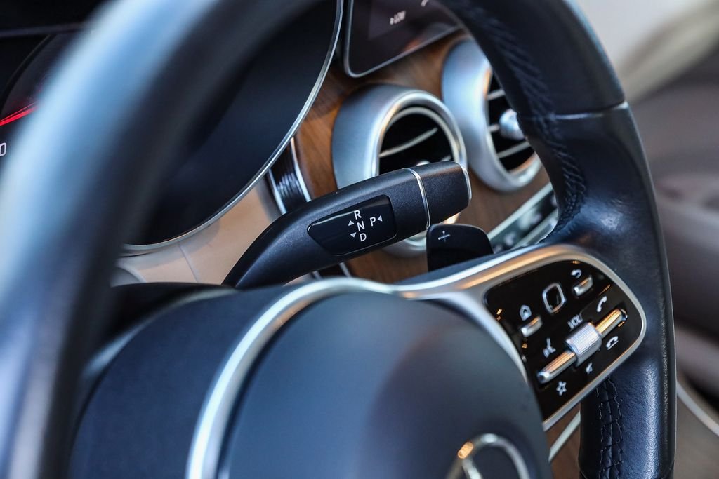 Used 2022 Starling Blue Metallic Mercedes-Benz GLC 300 image 21