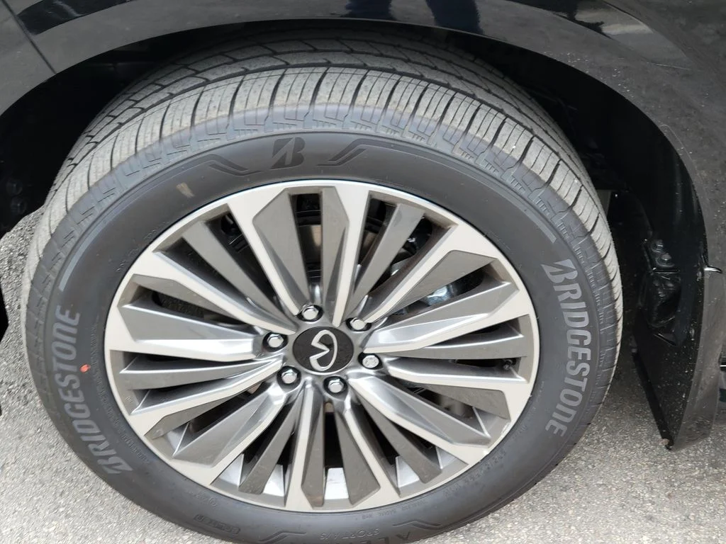 New 2027 Black INFINITI LUXE image 6