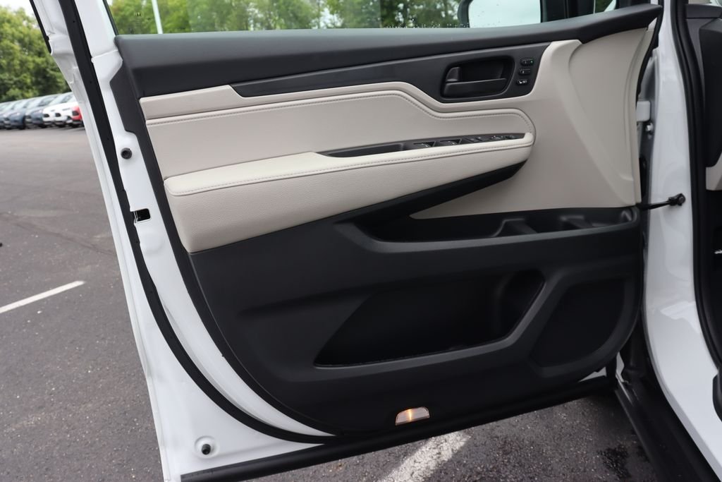 New 2026 Platinum White Pearl Honda EX-L image 28