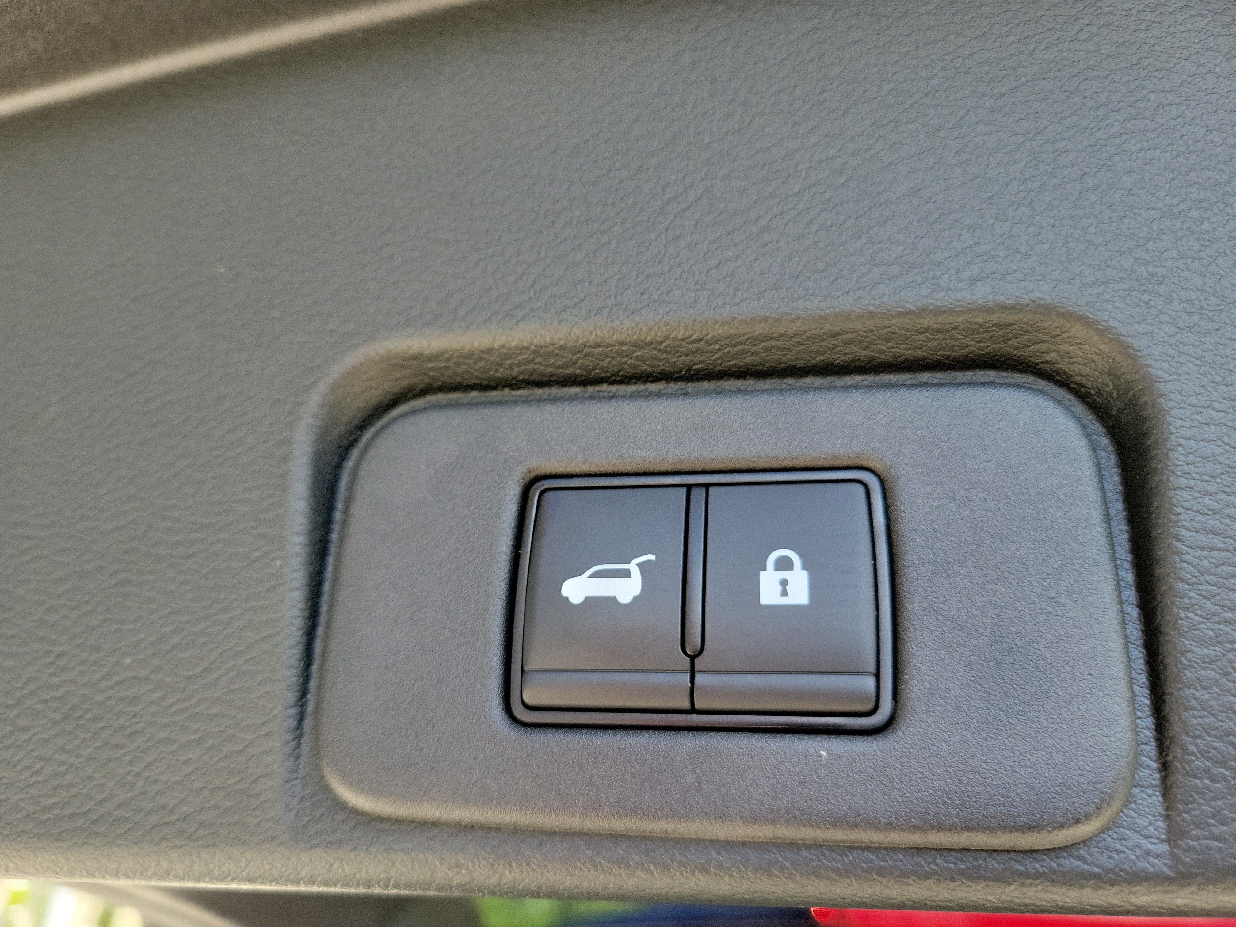 Used 2025 Deep Ocean Blue Pearl Nissan SV image 11