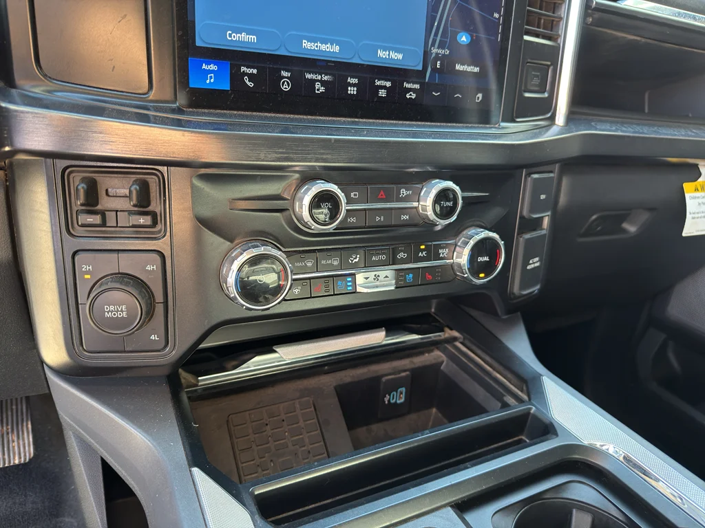 Used 2025 Oxford White Ford LARIAT image 13