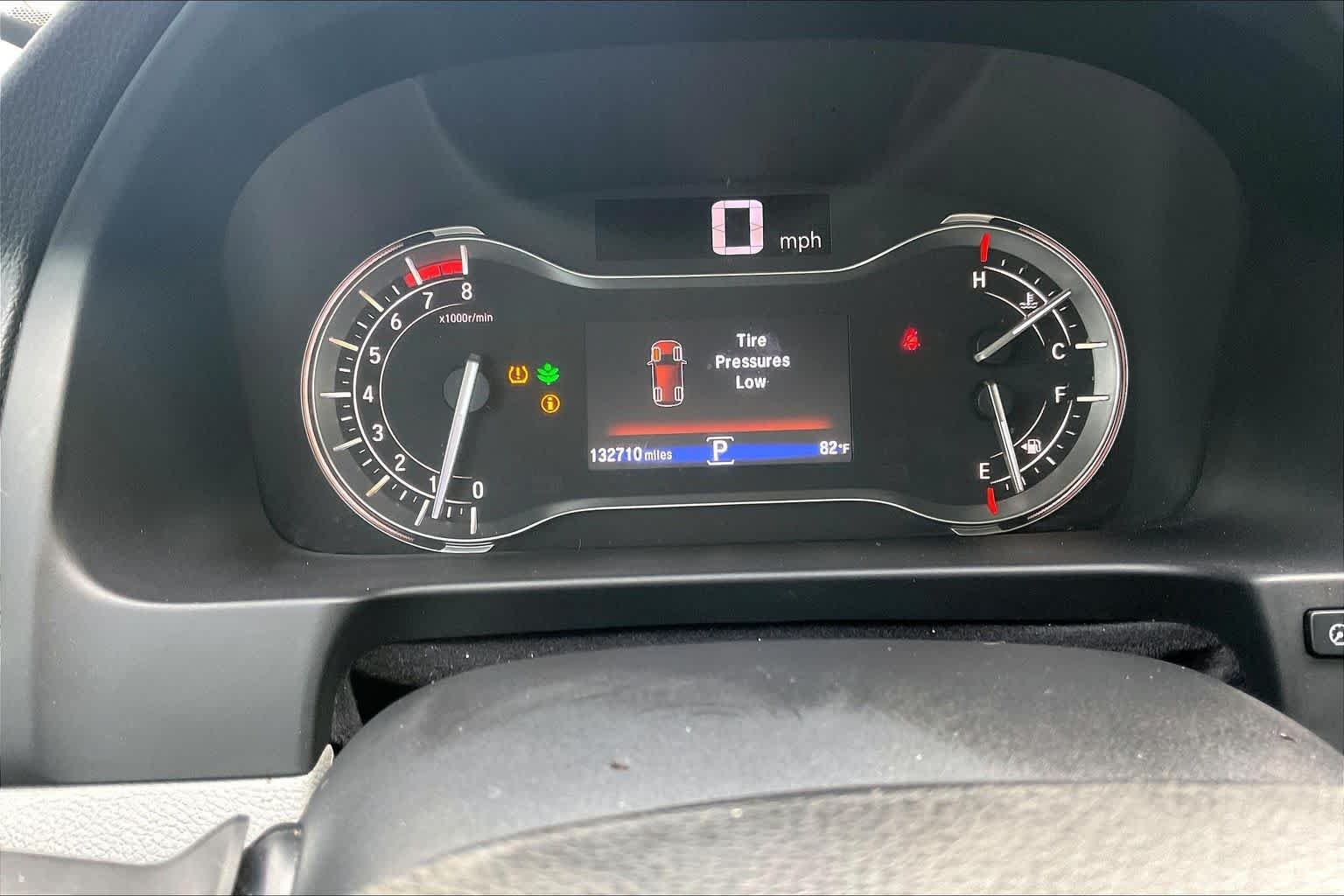 Used 2017  Honda EX image 25