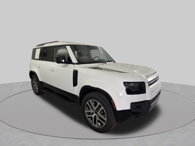 New 2026 Fuji White Land Rover X-Dynamic SE image 3