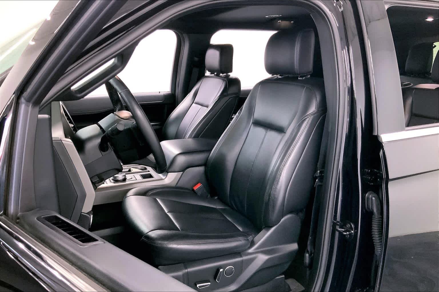 Used 2019 Agate Black Metallic Ford XLT image 6
