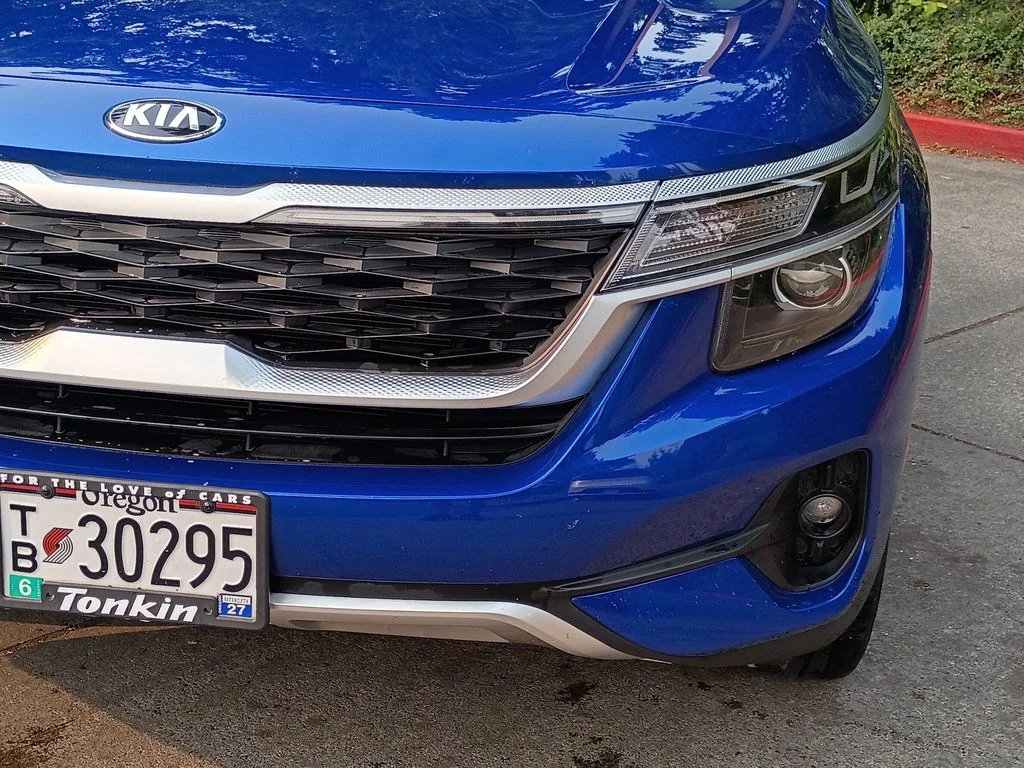 Used 2021 Neptune Blue Kia S image 10