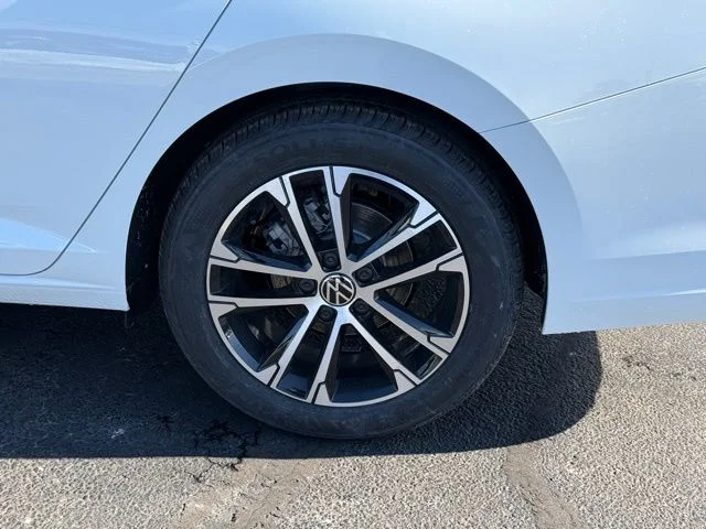 New 2026 White Volkswagen 1.5T Sport image 6
