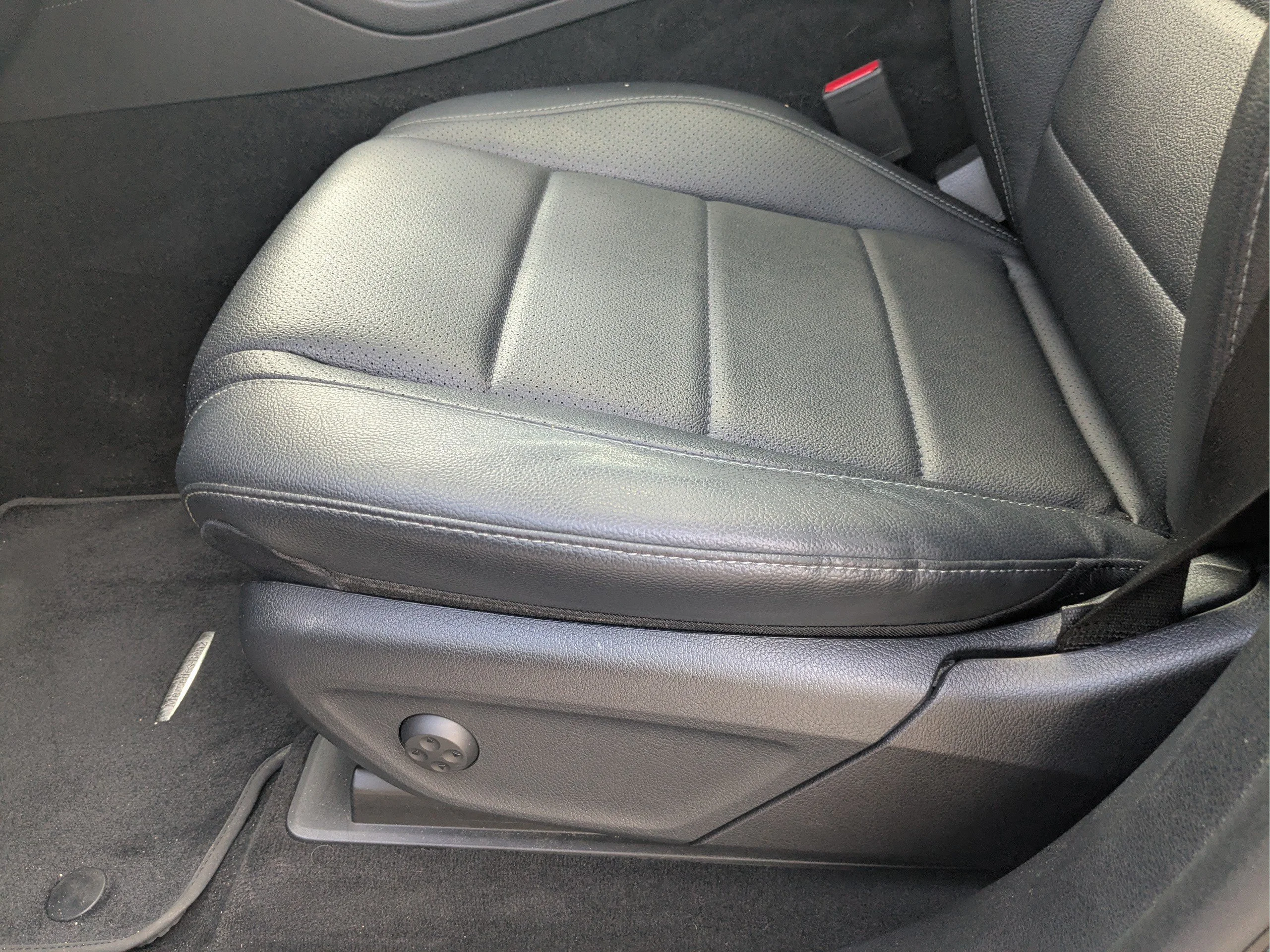 Used 2021 Obsidian Black Metallic Mercedes-Benz GLS 450 image 18