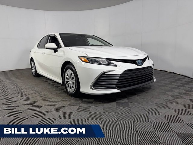 2022 Toyota Camry Hybrid LE