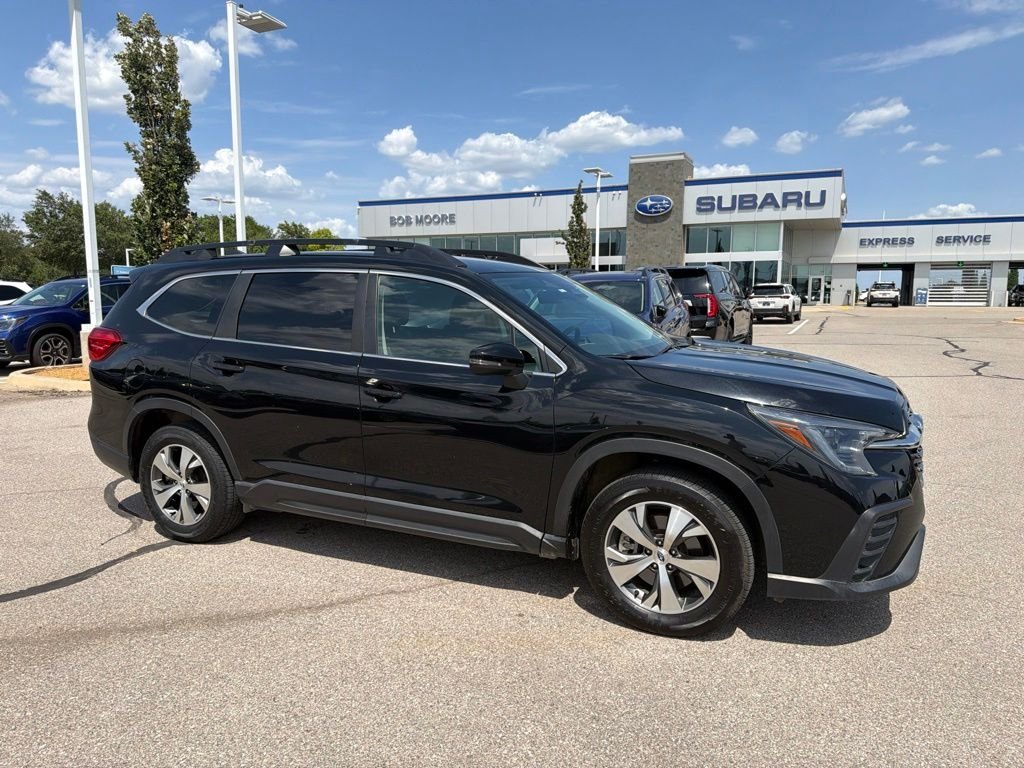 Used 2023 Black Subaru Premium image 1