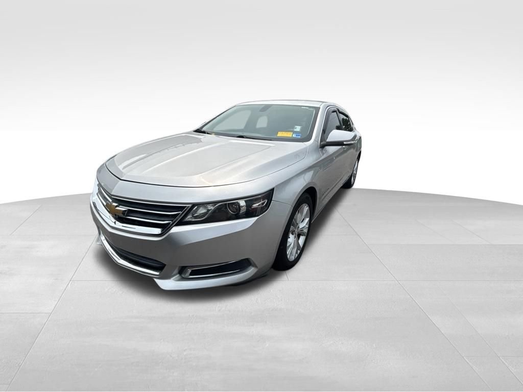 Used 2015 Silver Chevrolet LT image 3