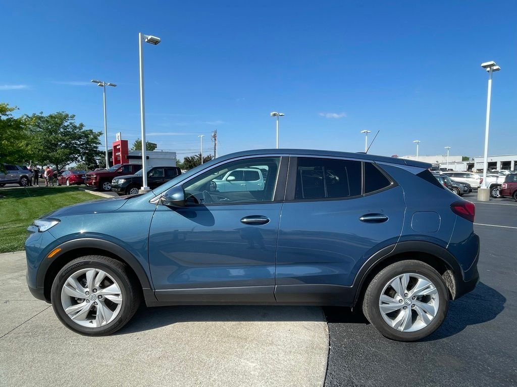 Used 2024 Ocean Blue Metallic Buick Preferred image 4
