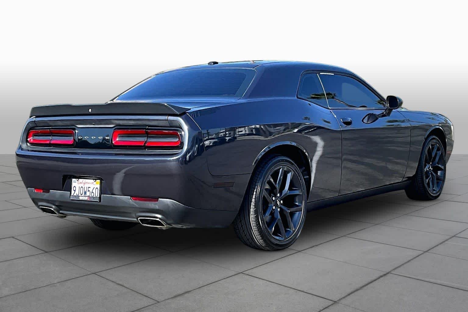 Used 2019 Maximum Steel Metallic Clearcoat Dodge SXT image 12